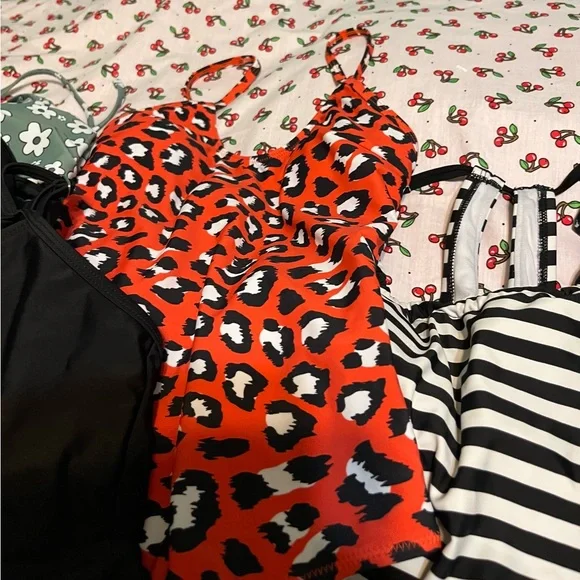 Lot of swimwear, bottoms, tops, suit and coverup.  Size medium and one small. - Picture 10 of 10